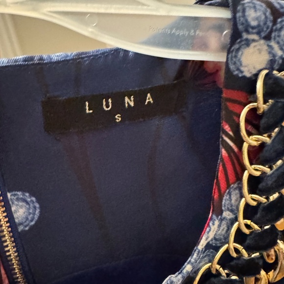 Stunning Dress - Picture 3 of 3